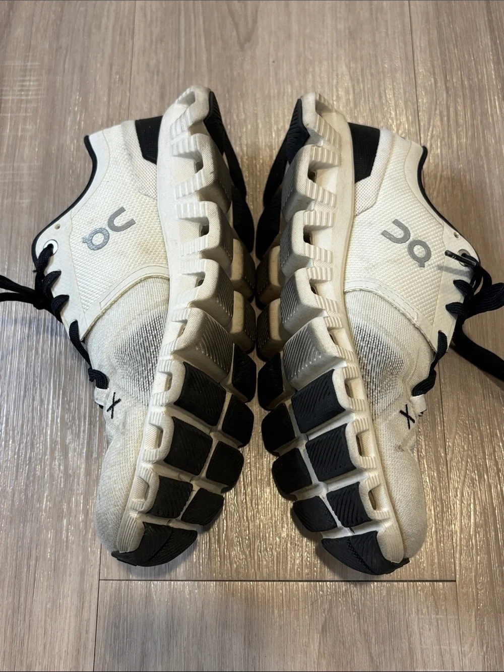 On Cloud X Women’s Size 5 White Mesh Running Athletic Sneaker